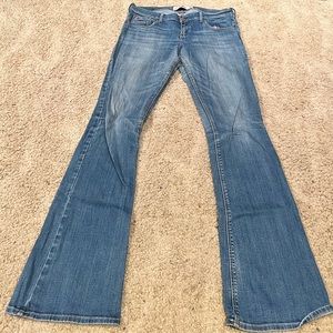 9L Hollister jeans socal stretch